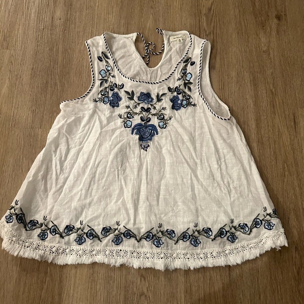 Max Studio White Blouse with Blue Embroidery
